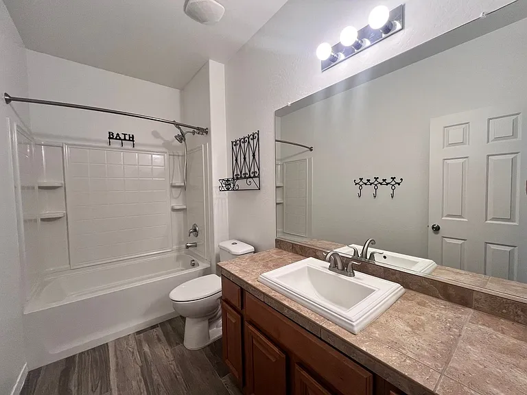 11045 E Starkey Ave — Photo 7