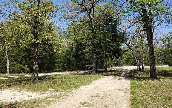 4th image of 634 An County Road 2210