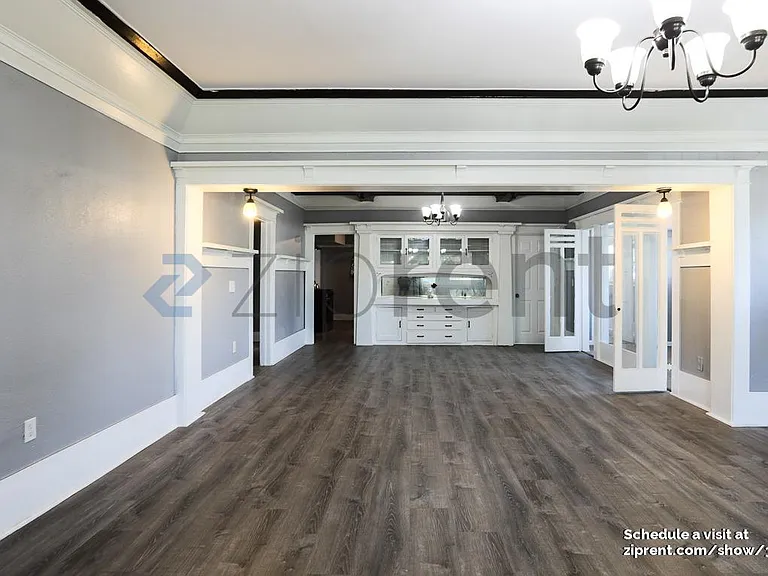 5001 S Budlong Ave — Photo 5