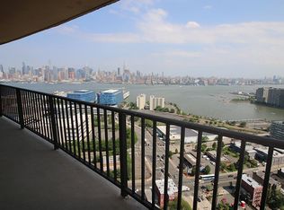 380 Mountain Rd APT 1310, Union City, NJ 07087