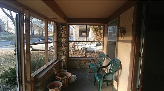 5th image of 5747 Highland Ave