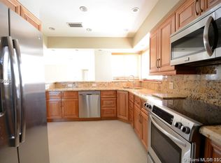 601 N 12th Ave #00, Hollywood, FL 33019