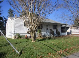 7433 Nicewander Way, Radford, VA 24141