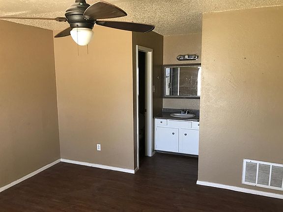4th image of 6316 27th St Unit B