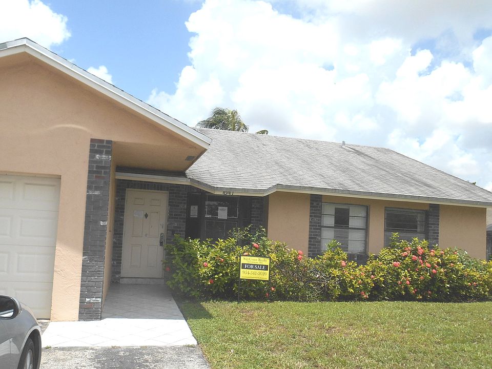 1st image of 4941 NW 92nd Ave