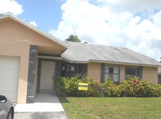 4941 NW 92nd Ave, Sunrise, FL 33351