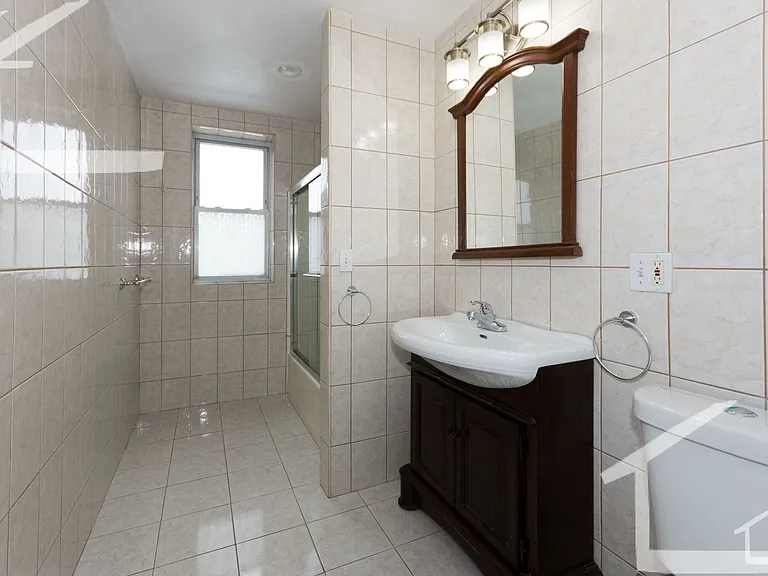73 Thatcher St #21 — Photo 9