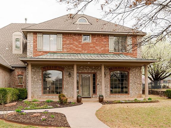 2nd image of 417 Heritage Green Rd