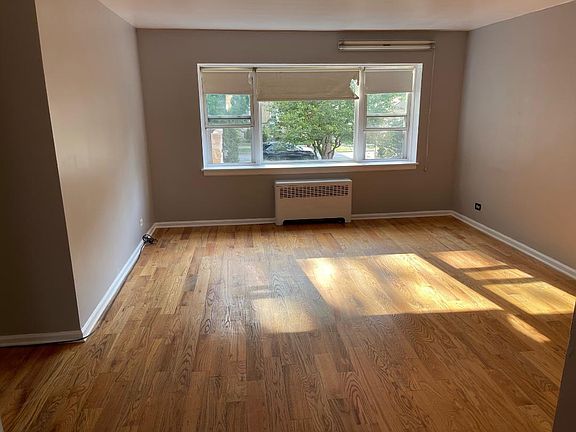 5th image of 6329 N Albany Ave APT 1