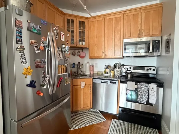 520 Beacon St APT 6D, Boston, MA 02215