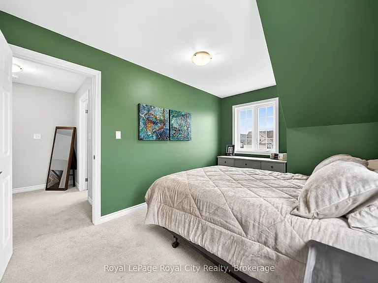 85 Mullin Dr #1B — Photo 29