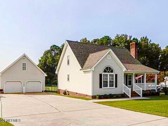 2nd image of 1753 First Street