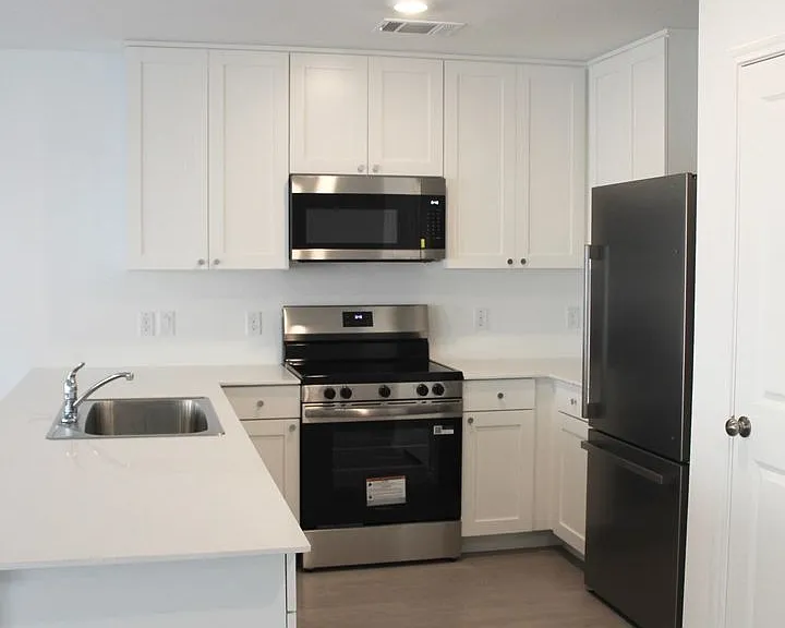 216 Ayla Marie Cv — Photo 2