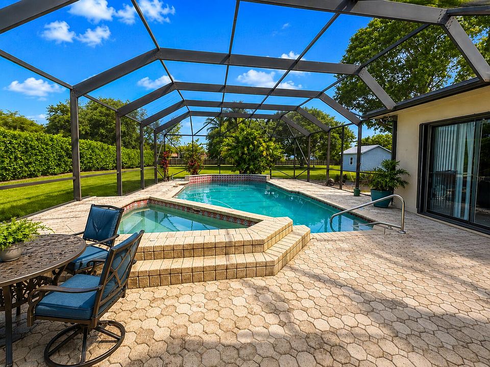 2nd image of 11000 SW 59th Street