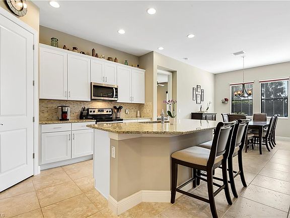 5th image of 10608 Essex Square Blvd