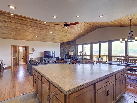 3rd image of 1266 Kingsbury Grade