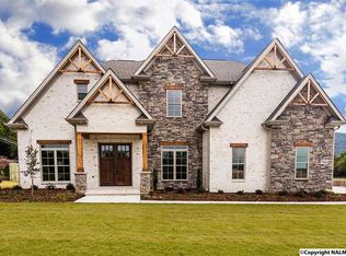 7801 Marshall Run Dr, Huntsville, AL 35802