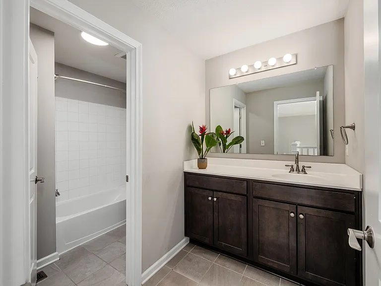 1082 Treeline Way — Photo 7