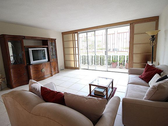 3rd image of 1 S Lakeside Dr APT A3