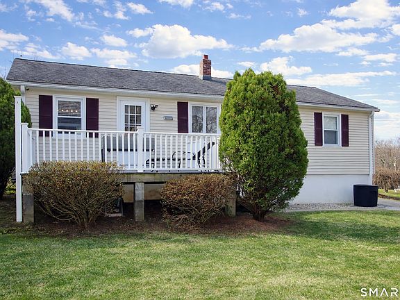 4th image of 7 Bayberry Road