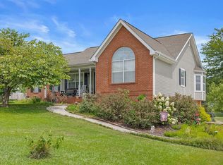 97 Windemere Dr, Ringgold, GA 30736