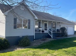 81 Sunny Slopes Dr, Bedford, IN