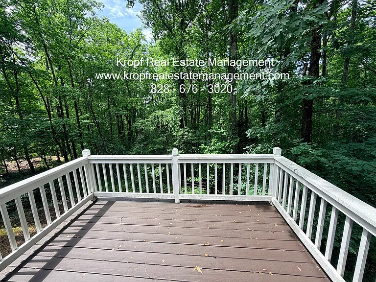 148 Sequoyah Hills Dr — Photo 8
