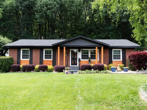 3616 Densmore Dr, Charlotte, NC 28205