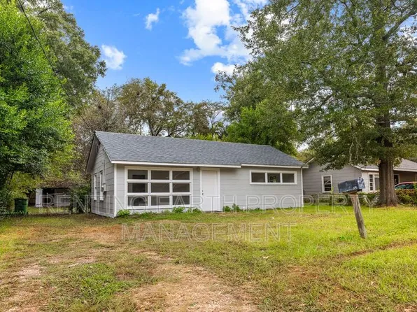 341 Chisholm St, Montgomery, AL 36110