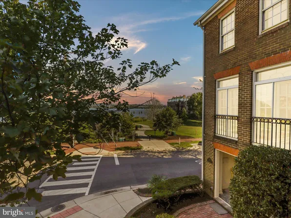 100 Gibbon St, Alexandria, VA 22314