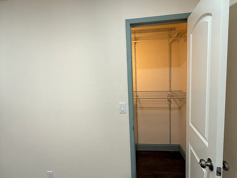 1399 Terra Nova Blvd — Photo 6
