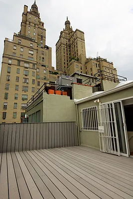 Rented by JK Dansar Corp | media 57