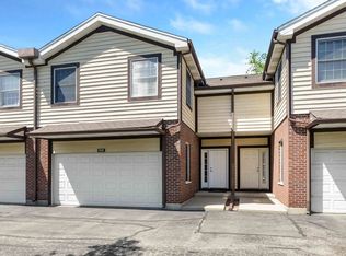 1808 Monroe Ct, Glenview, IL 60025