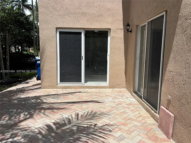 5450 NW 94th Ter — Photo 22