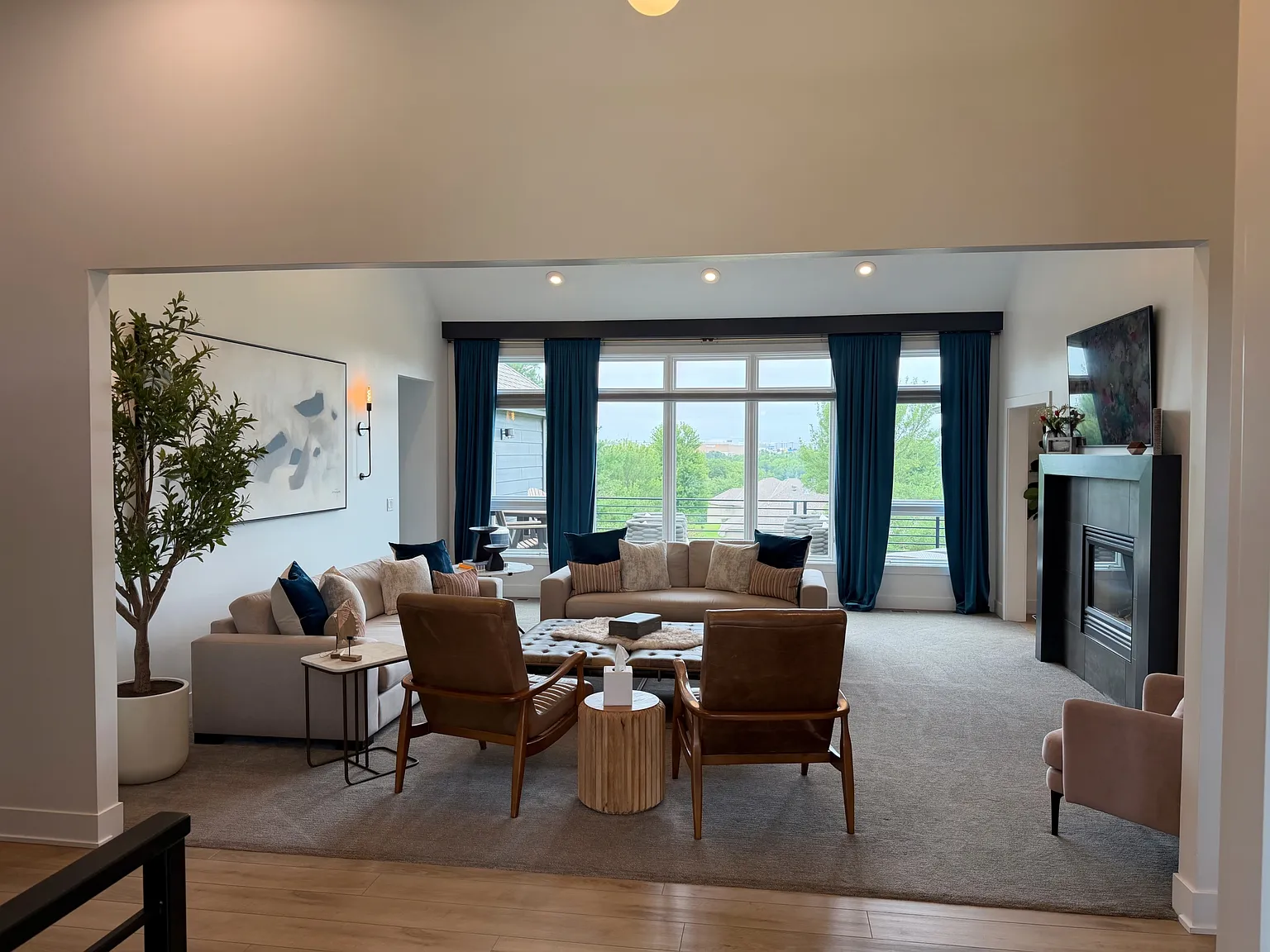 Lake Ridge Dr, Omaha — Photo 3