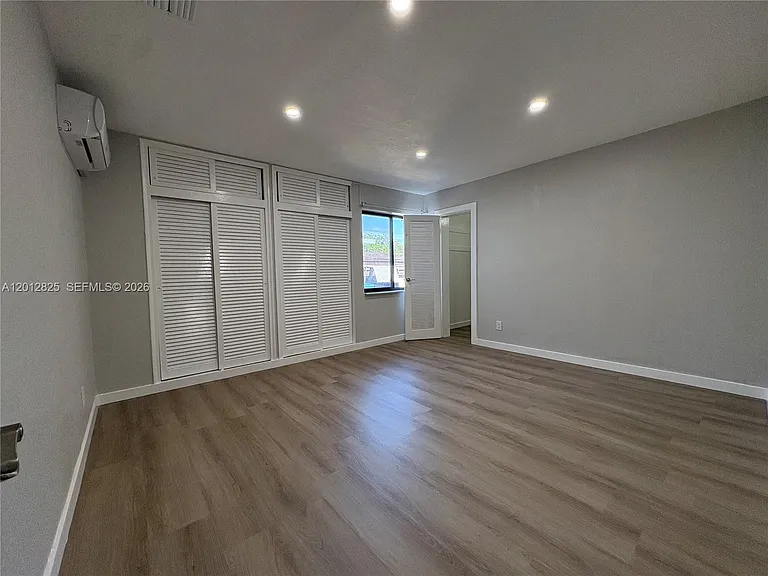 11960 SW 35th Ter #1 — Photo 7