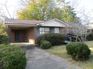 205 S Walker St, Quitman, GA 31643