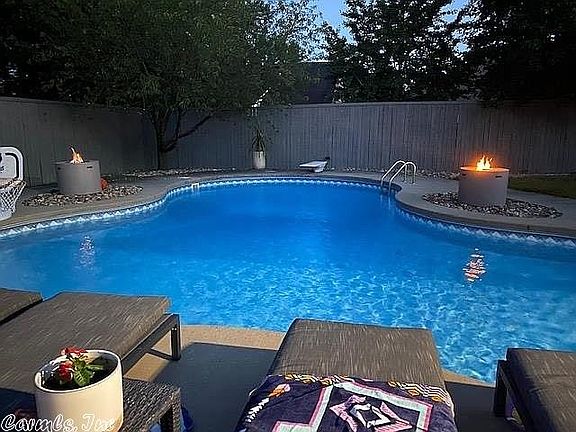 3rd image of 4935 Westin Park Dr
