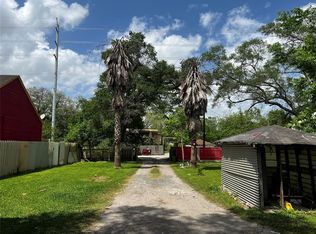 5918 Lauder Rd, Houston, TX 77039