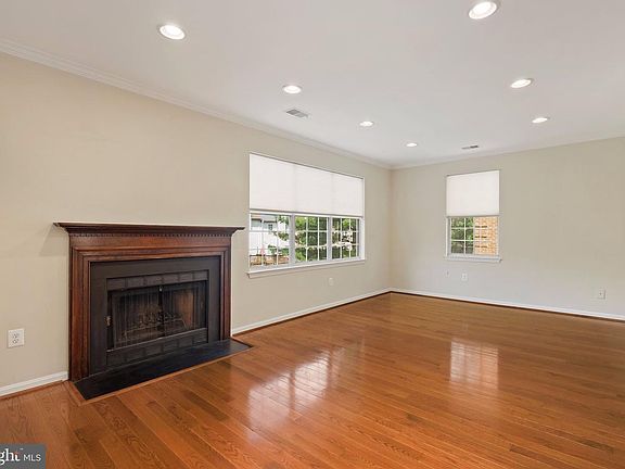 2nd image of 5932 Heatherwood Ct