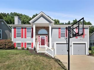 6411 N Mokane Ct, Kansas City, MO 64151