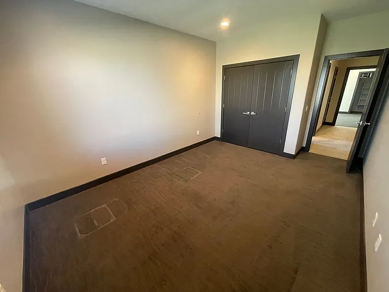 2676 S 3030 E — Photo 17