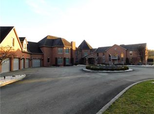 1 Debbie Ln, Belle Vernon, PA 15012