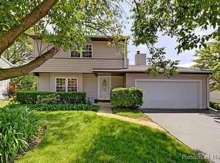 2442 Flambeau Dr, Naperville, IL 60564