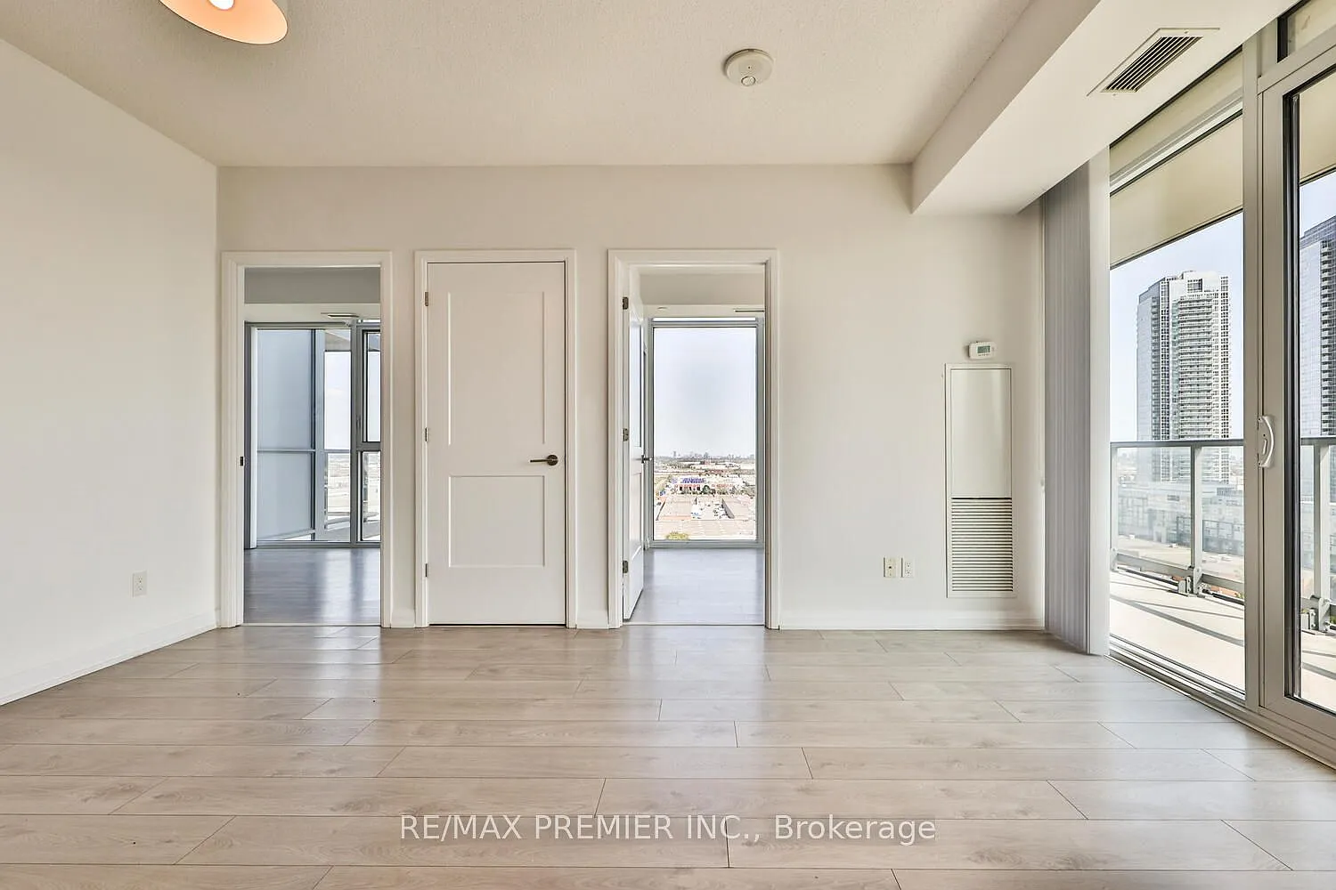 2 bed, $2,550 — Photo 4