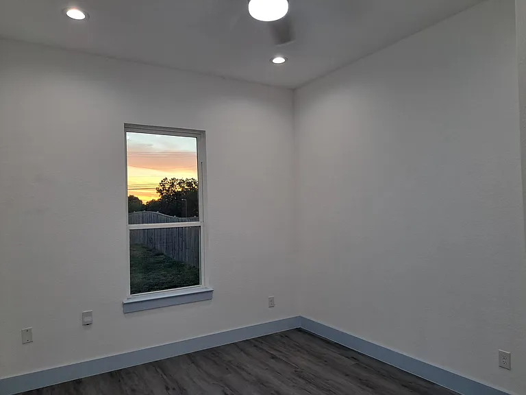3235 Noor St — Photo 6