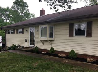 5140 Ambs Rd, Saint Louis, MO 63128