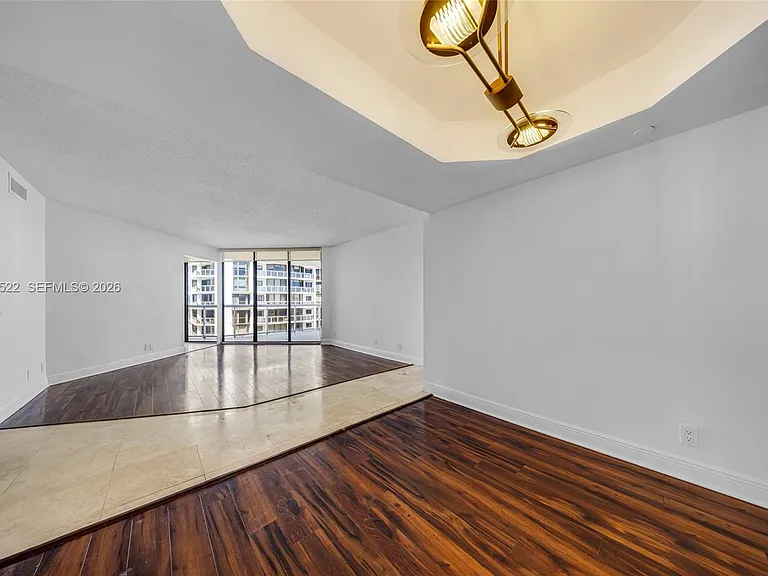3610 Yacht Club Dr #1016 — Photo 8