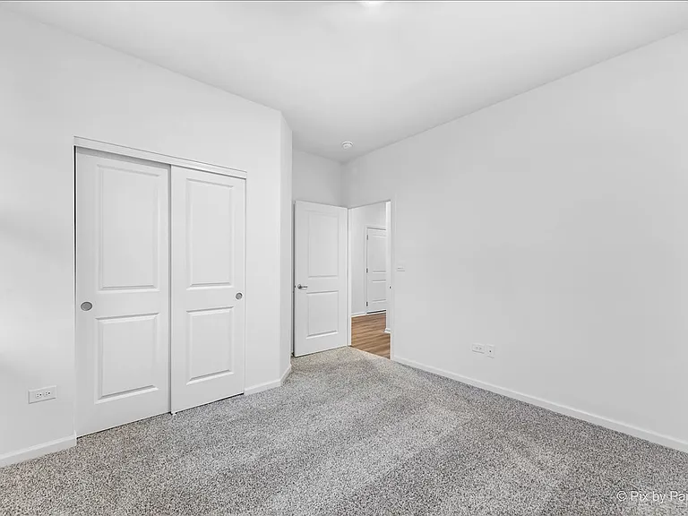 301 Westminster Ct — Photo 25