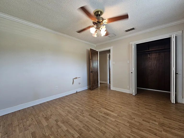 1630 Milrany Ln — Photo 10